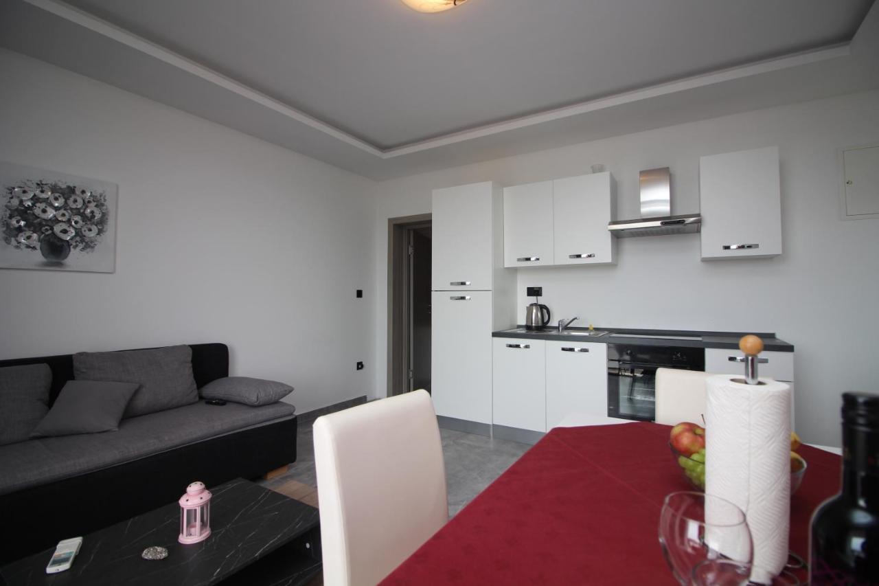 Apartments Toni Primošten المظهر الخارجي الصورة