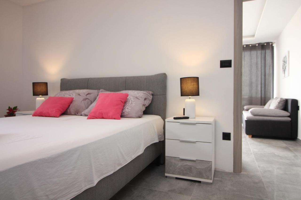 Apartments Toni Primošten المظهر الخارجي الصورة