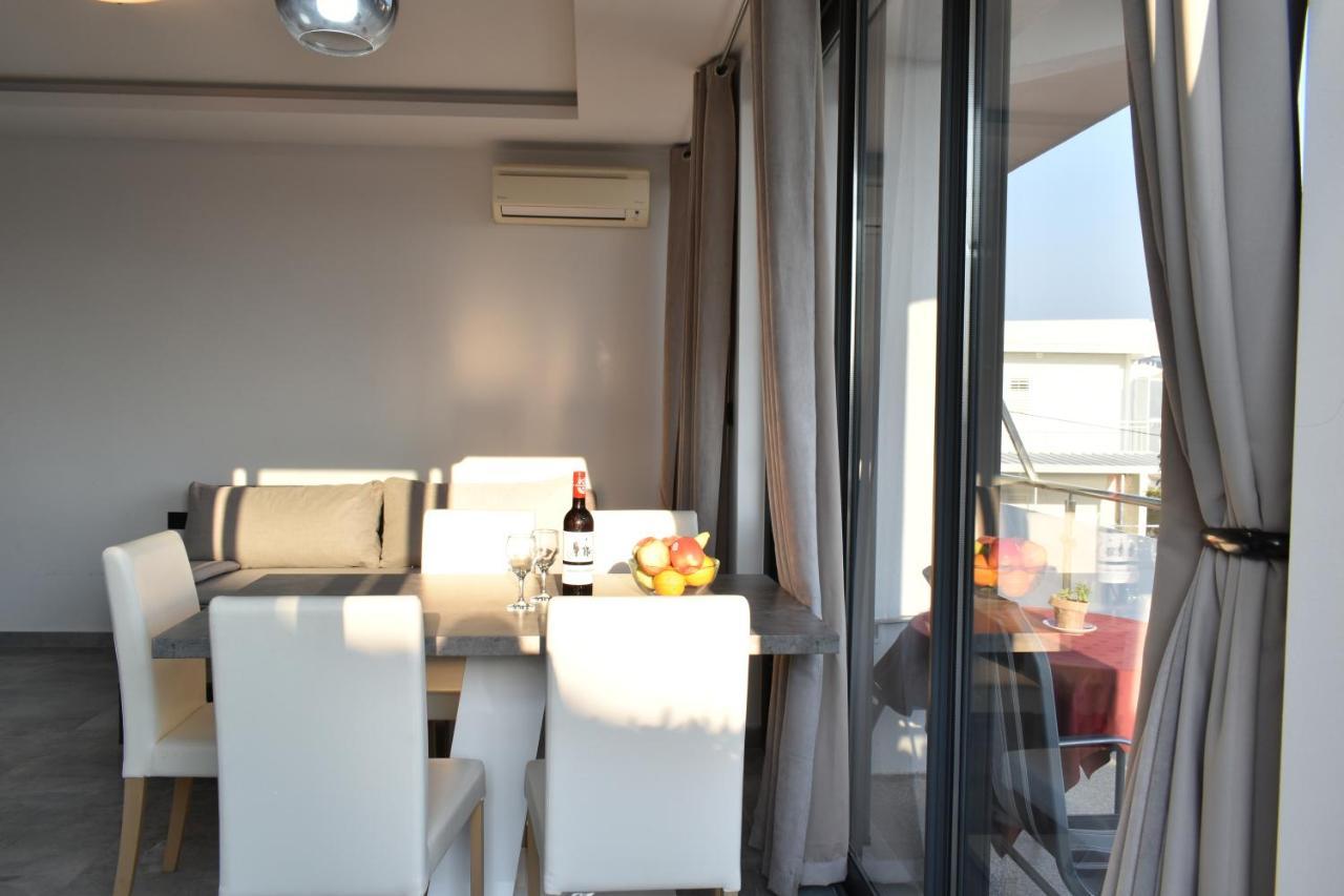 Apartments Toni Primošten المظهر الخارجي الصورة
