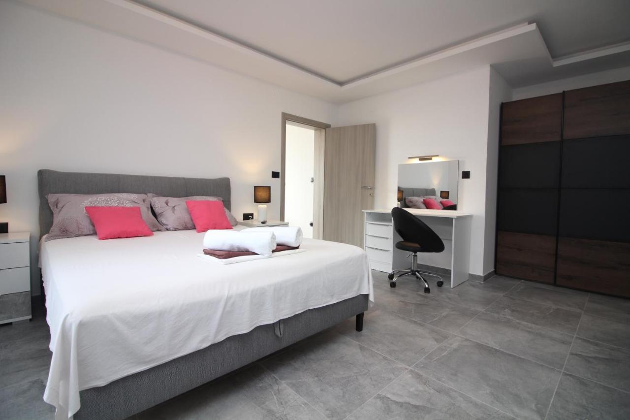 Apartments Toni Primošten المظهر الخارجي الصورة