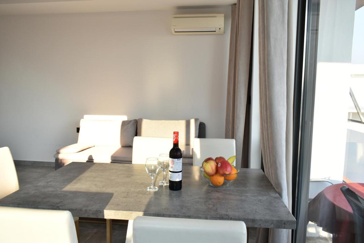Apartments Toni Primošten المظهر الخارجي الصورة