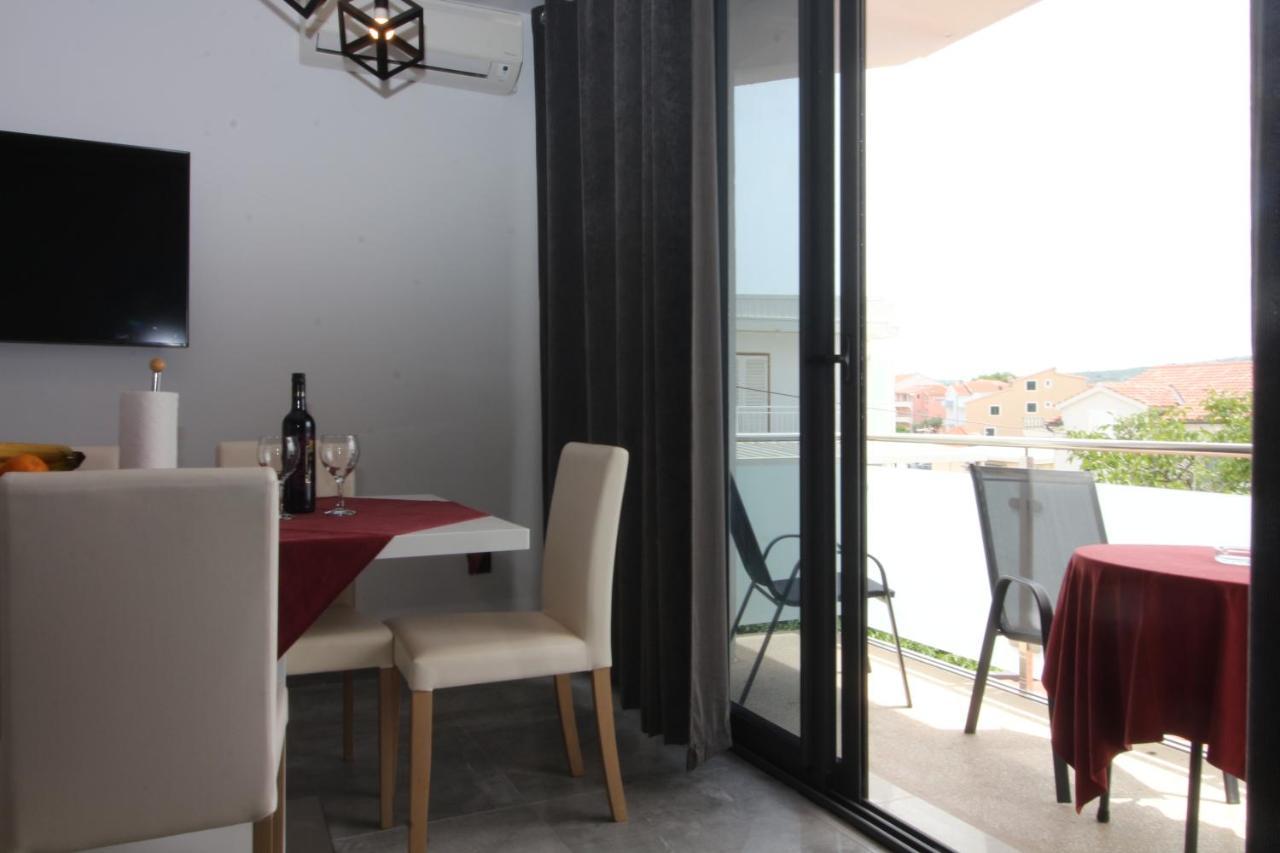 Apartments Toni Primošten المظهر الخارجي الصورة