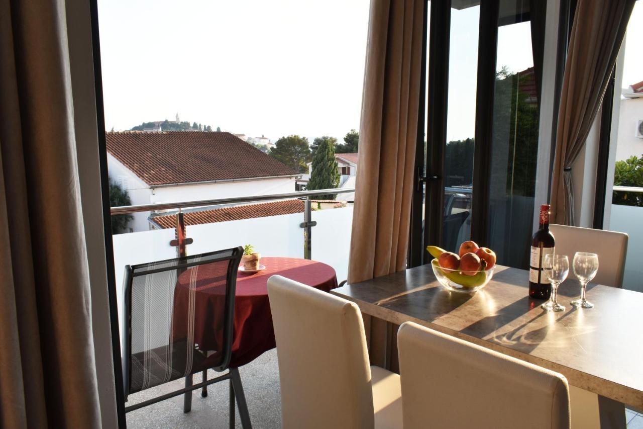 Apartments Toni Primošten المظهر الخارجي الصورة
